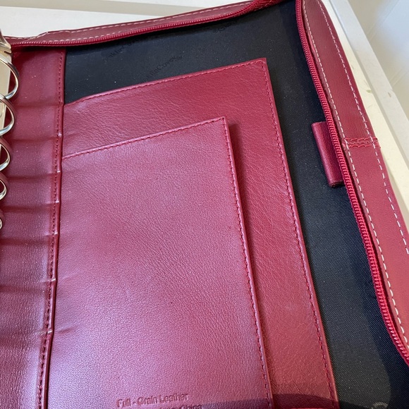 Franklin Covey Maroon Laptop Bag - Picture 9 of 11